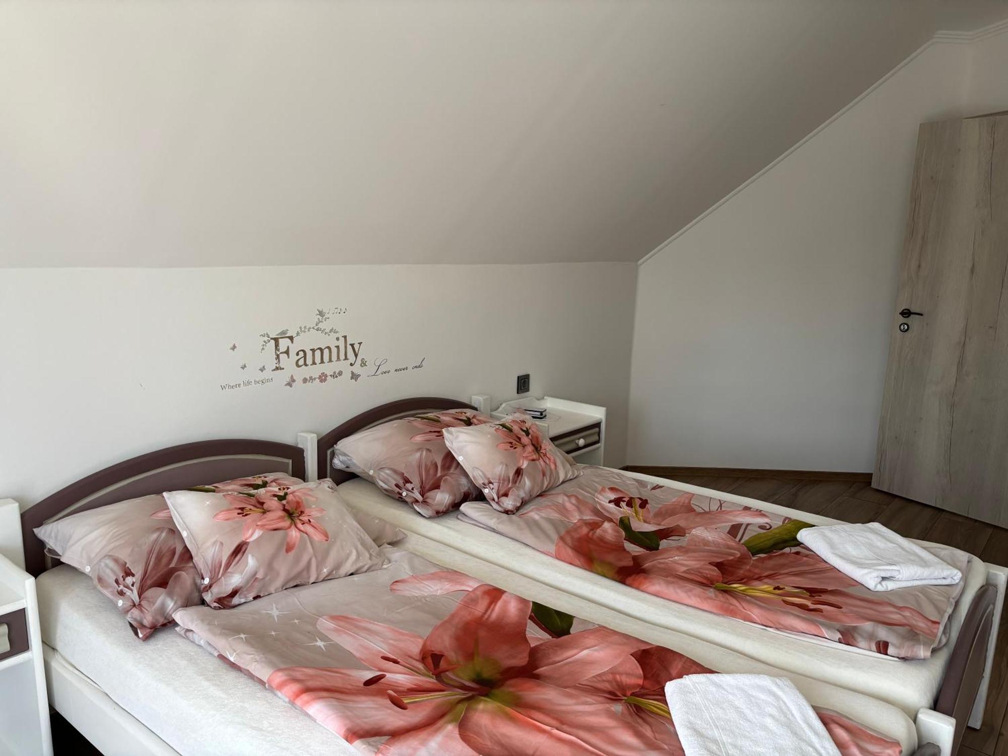 Balatonberény Liliana Apartman מראה חיצוני תמונה