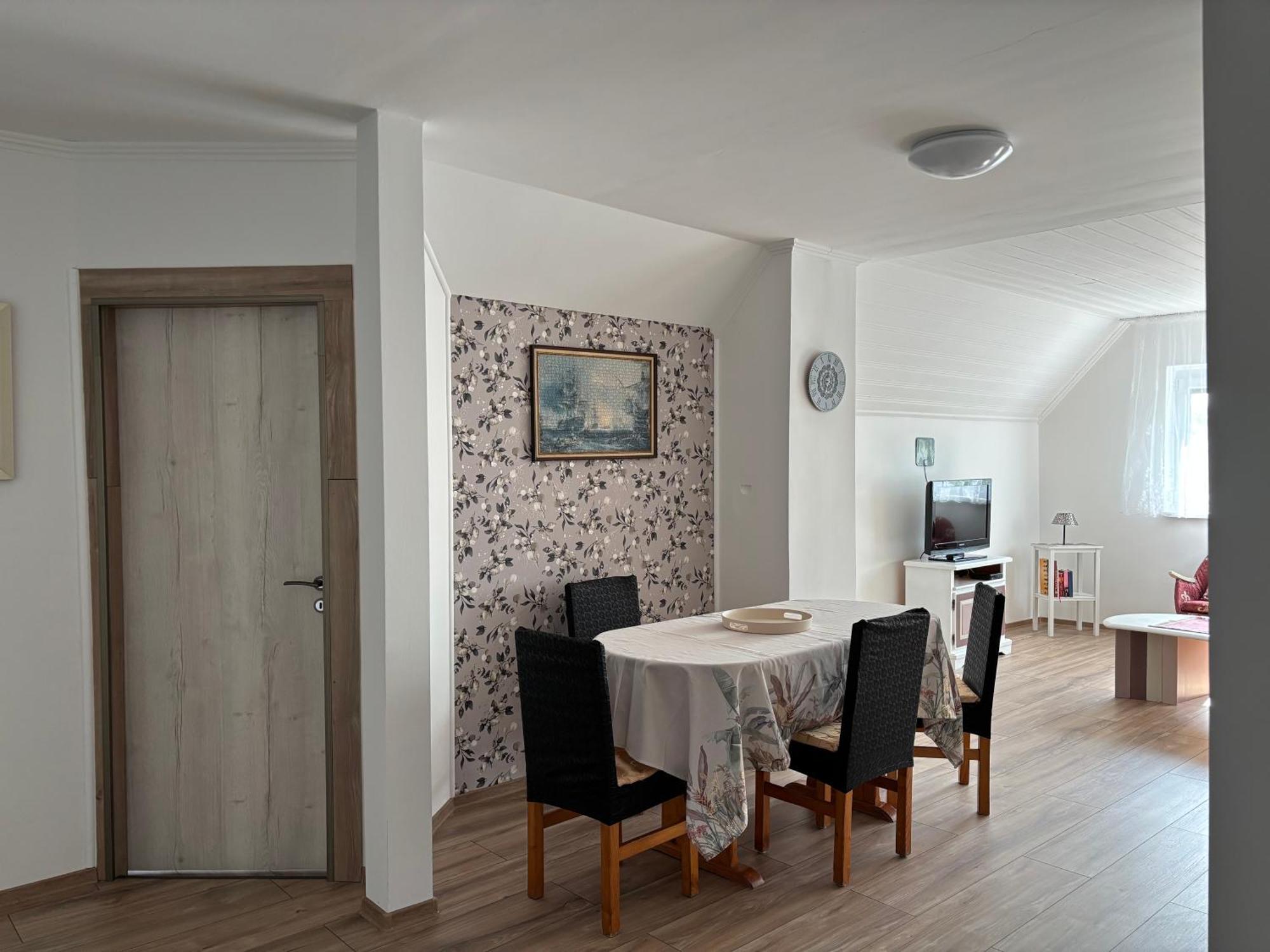 Balatonberény Liliana Apartman מראה חיצוני תמונה