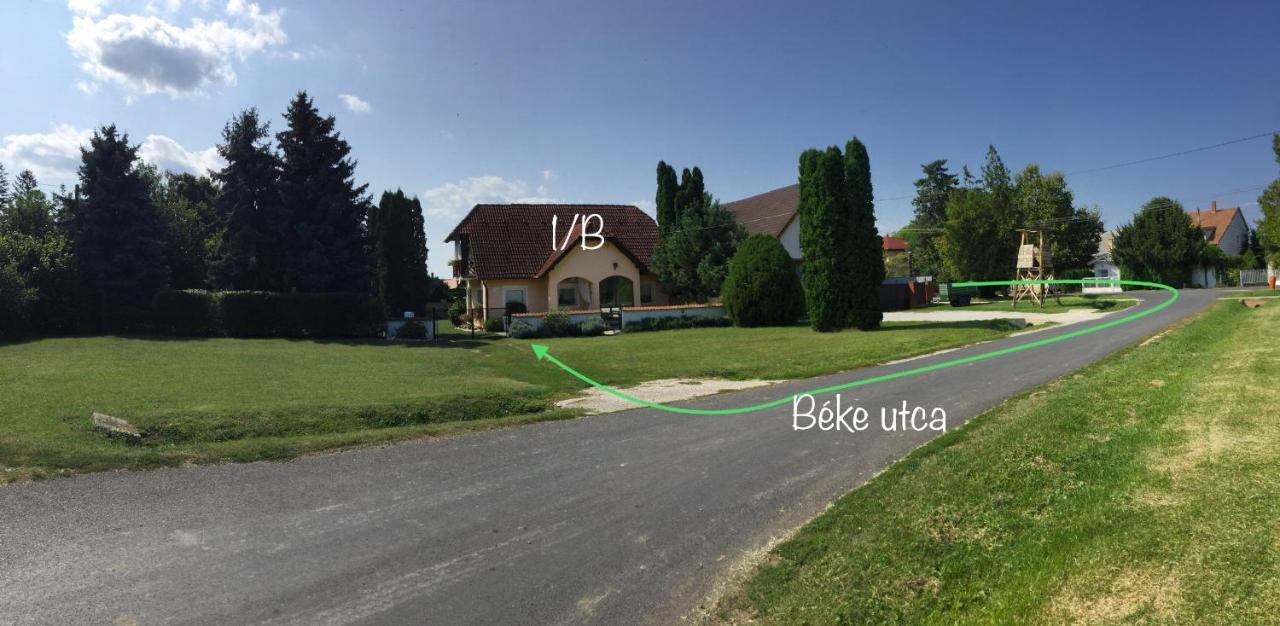 Balatonberény Liliana Apartman מראה חיצוני תמונה